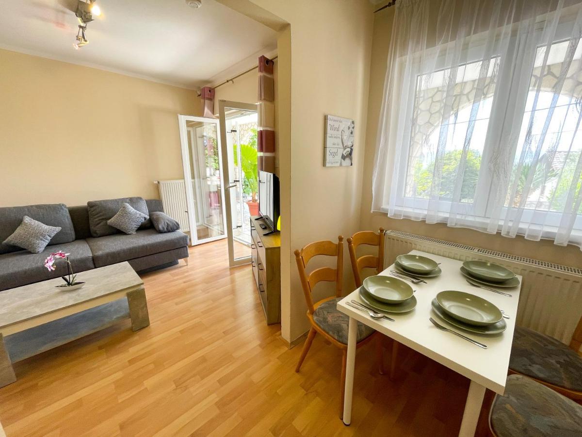Apartments Sams Novi Vinodolski Exterior photo